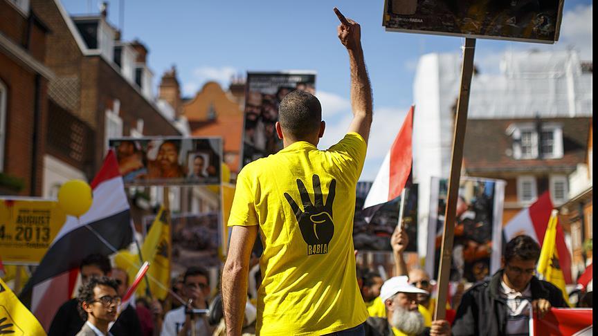 Rabia katliamı Londra da protesto edildi!